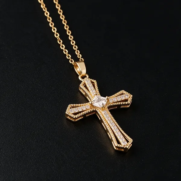 Gold_Alloy_Pendant_Necklace_For_Women