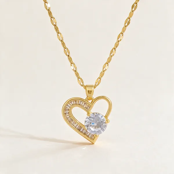 Gold_Alloy_Pendant_Necklace_For_Women