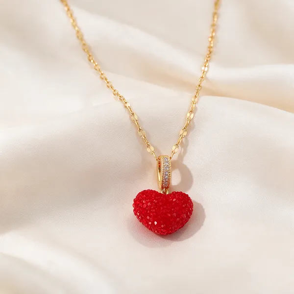 Gold_Alloy_Pendant_Necklace_For_Women