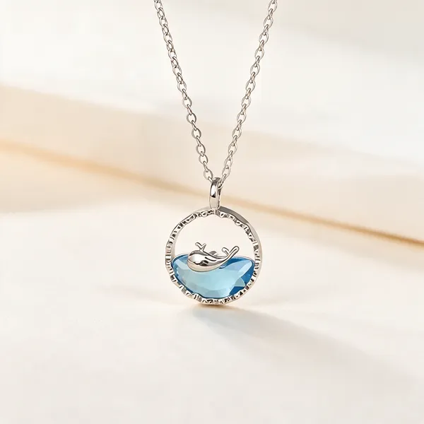 Silver_Alloy_Pendant_Necklace_For_Women