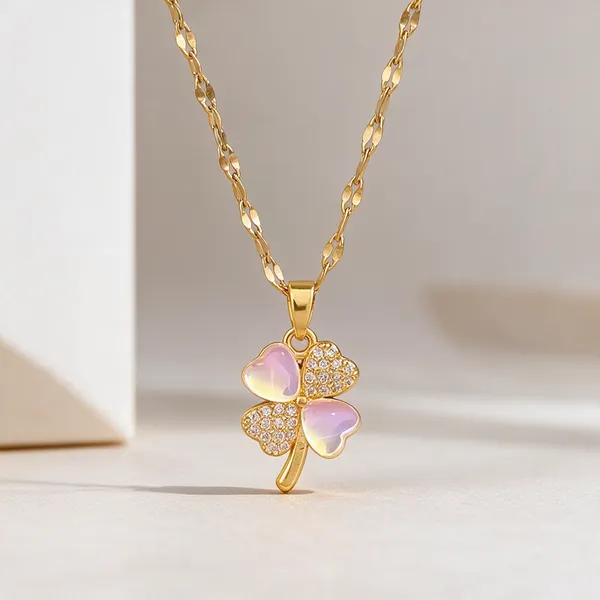 Gold_Alloy_Pendant_Necklace_For_Women