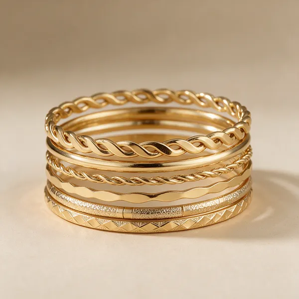 Gold_Alloy_Bracelet_For_Women