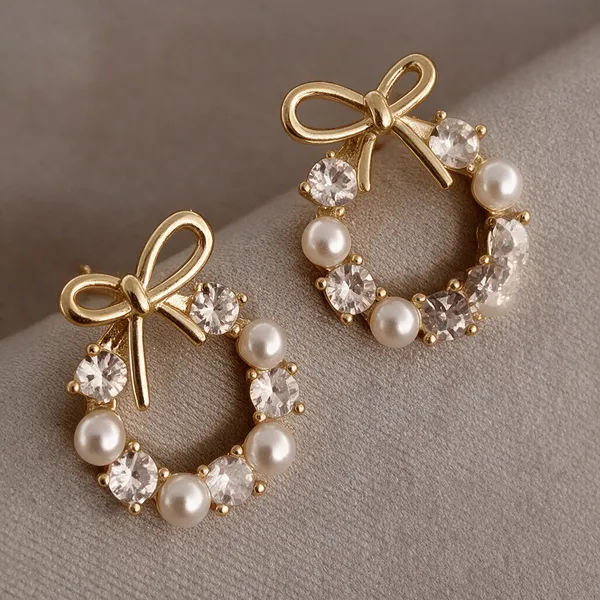 Gold_Alloy_Earrings_For_Women