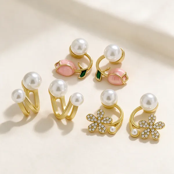 Gold_Alloy_Earrings_For_Women