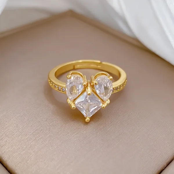 Gold_Alloy_Rings_For_Women