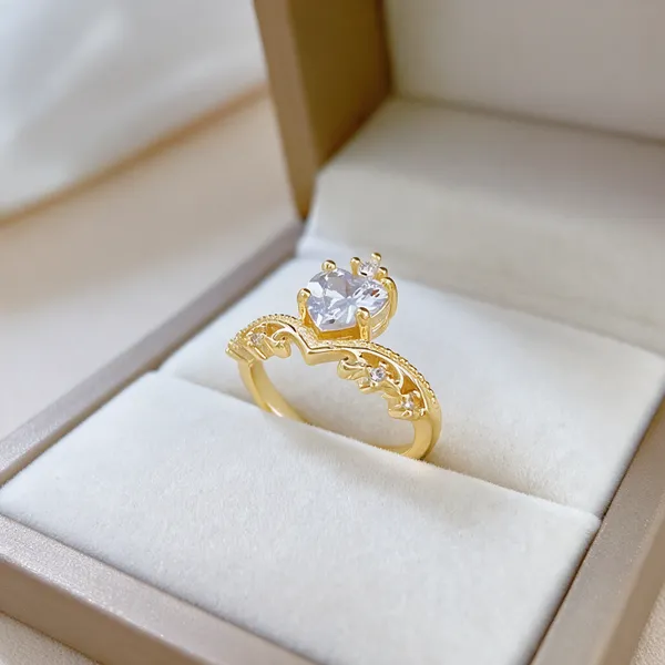 Gold_Alloy_Rings_For_Women