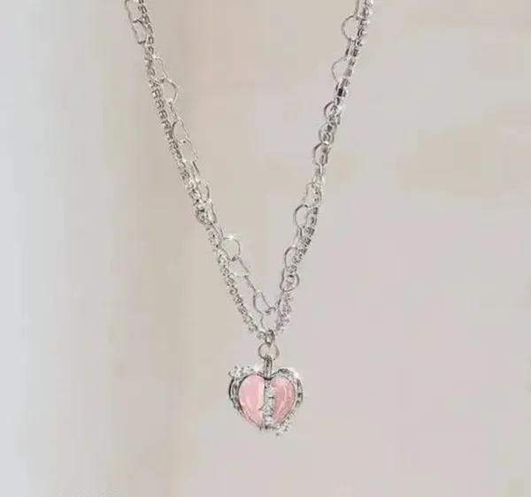 Silver_Alloy_Pendant_Necklace_For_Women