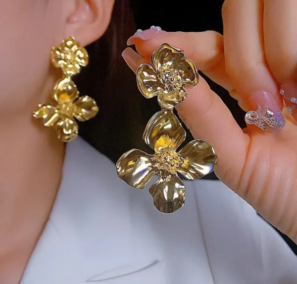 Elegant_Gold_Tone_Double_Flower_Drop_Earrings_For_Women_Floral_Statement_Jewellery_For_Party_Wedding_Festive_Ethnic_And_Stylish_Everyday_Wear