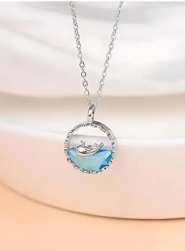 Silver_Alloy_Pendant_Necklace_For_Women