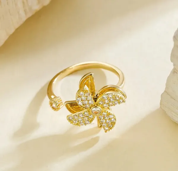 Gold_Alloy_Rings_For_Women