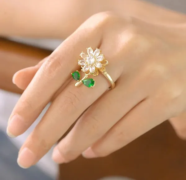 Gold_Alloy_Rings_For_Women