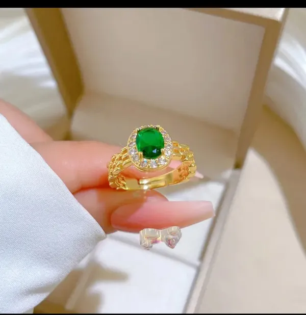 Gold_Alloy_Rings_For_Women