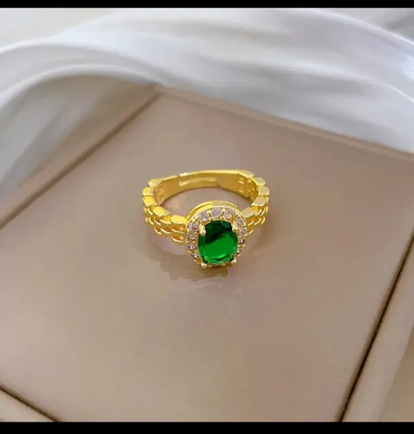 Gold_Alloy_Rings_For_Women