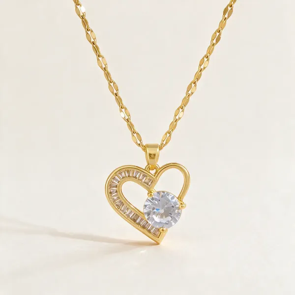 Gold_Alloy_Pendant_Necklace_For_Women