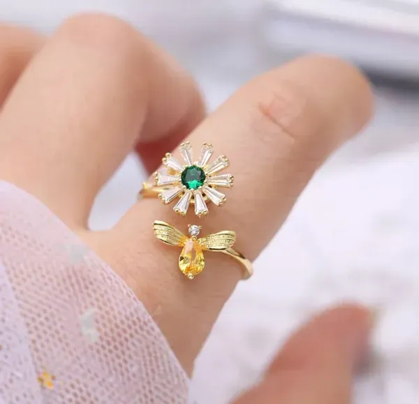Gold_Alloy_Rings_For_Women