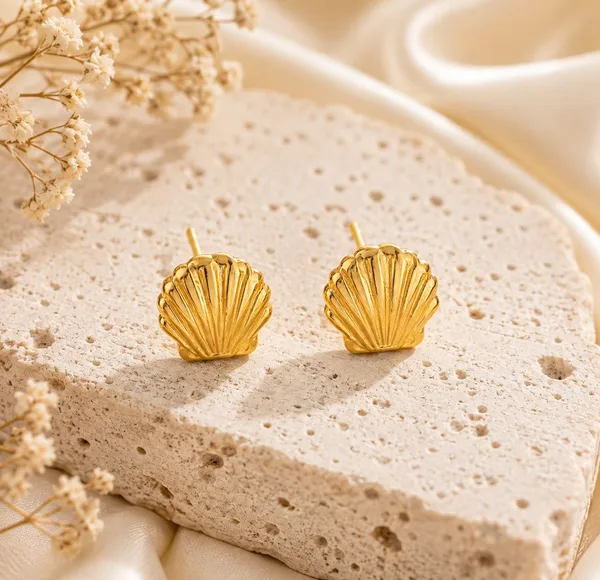 Elegant_Gold_Tone_Seashell_Stud_Earrings_For_Women_Textured_Shell_Design_Statement_Jewellery_For_Party_Wedding_Festive_Beach_Vacation_And_Everyday_Wear
