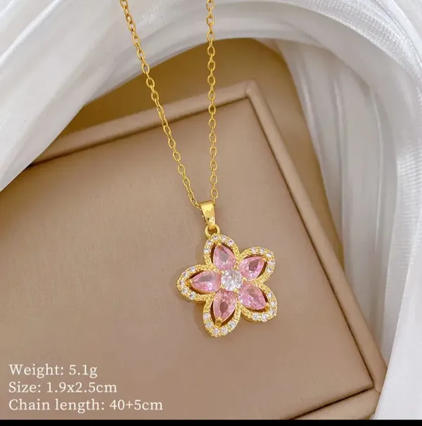 Gold_Alloy_Pendant_Necklace_Set_For_Women
