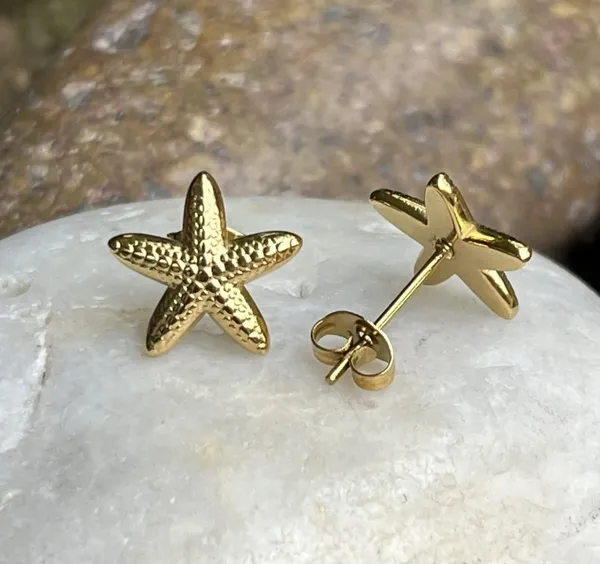 Gold_Tone_Starfish_Stud_Earrings_For_Women_Textured_Sea_Star_Design_Trendy_Minimalist_Jewellery_For_Beach_Vacation_Party_Casual_And_Everyday_Wear