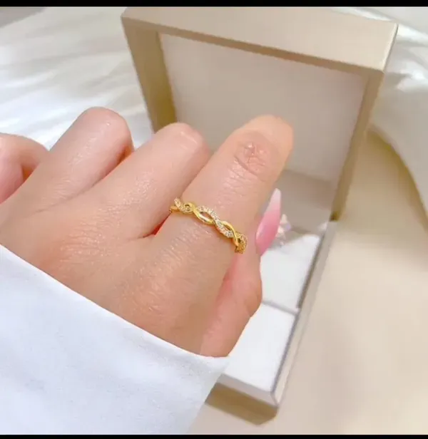 Gold_Alloy_Rings_For_Women