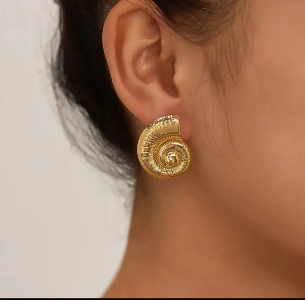 Elegant_Gold_Tone_Spiral_Shell_Stud_Earrings_For_Women_Textured_Nautical_Statement_Jewellery_For_Party_Wedding_Festive_Ethnic_And_Everyday_Wear