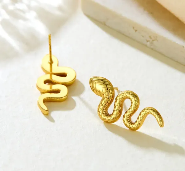 Gold_Tone_Snake_Drop_Earrings_For_Women_Textured_Serpent_Design_Trendy_Statement_Jewellery_For_Party_Casual_Evening_Vacation_And_Everyday_Wear