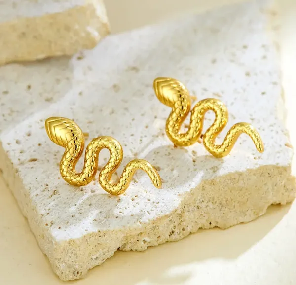 Gold_Tone_Snake_Drop_Earrings_For_Women_Textured_Serpent_Design_Trendy_Statement_Jewellery_For_Party_Casual_Evening_Vacation_And_Everyday_Wear
