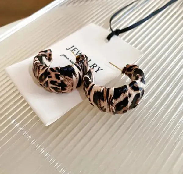 Leopard_Print_Earrings_For_Women_Gold_Posts_Chunky_Hoop_Design_Black_White_And_Brown_Animal_Print_Casual_Party_Jewelry_Set