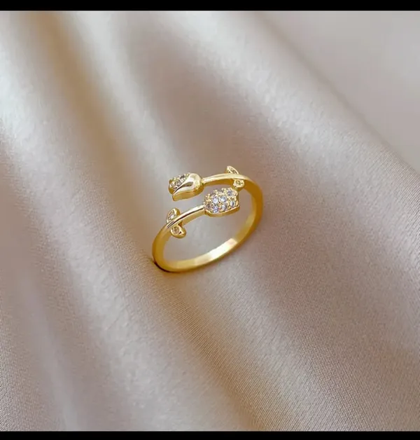 Gold_Alloy_Rings_For_Women