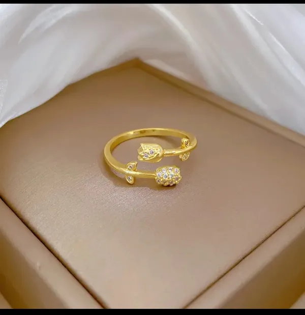 Gold_Alloy_Rings_For_Women