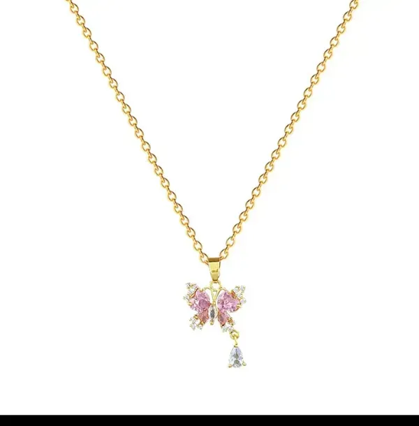 Gold_Alloy_Pendant_Necklace_For_Women
