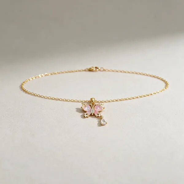 Gold_Alloy_Pendant_Necklace_For_Women