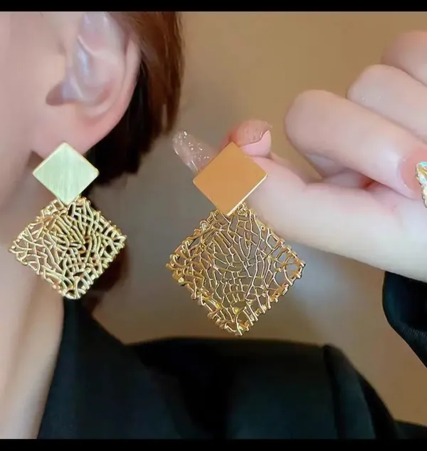 Gold_Alloy_Earrings_For_Women_Pack_Of_2