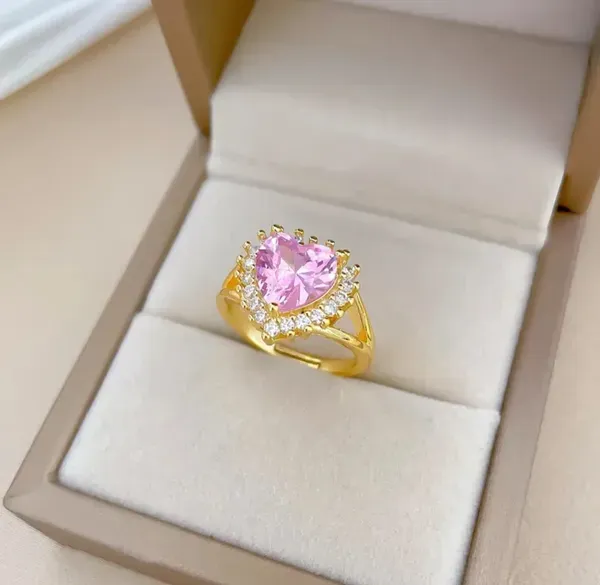Gold_Alloy_Rings_For_Women