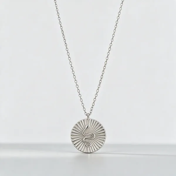 Silver_Alloy_Pendant_Necklace_For_Women