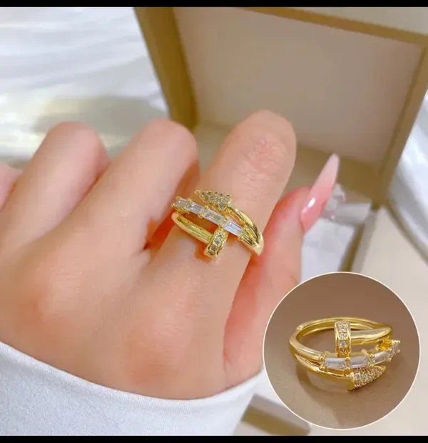 Gold_Alloy_Rings_For_Women