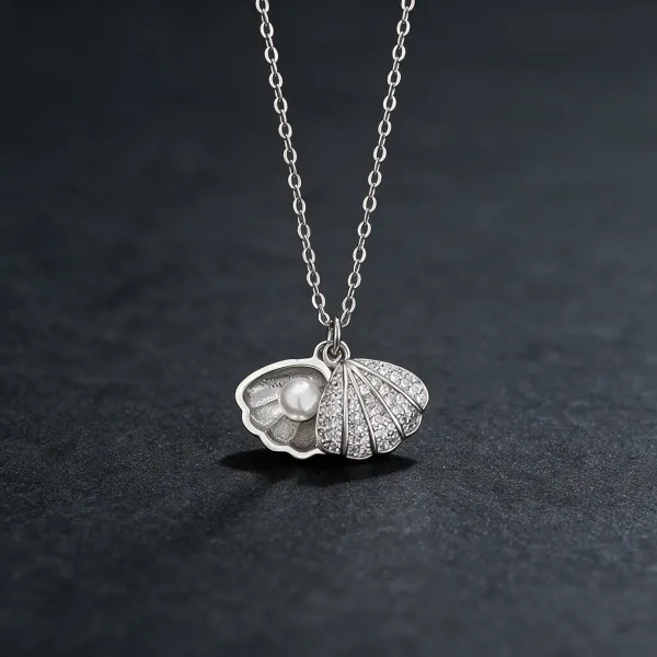 Silver_Alloy_Pendant_Necklace_For_Women
