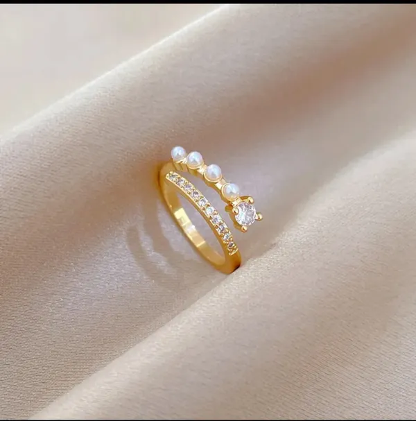Gold_Alloy_Rings_For_Women