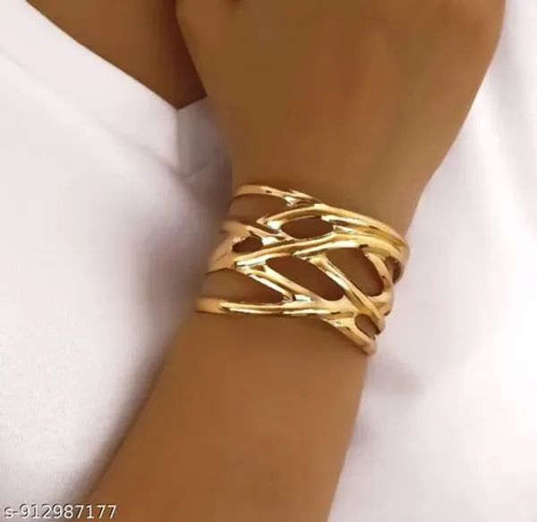Gold_Alloy_Bracelet_For_Women