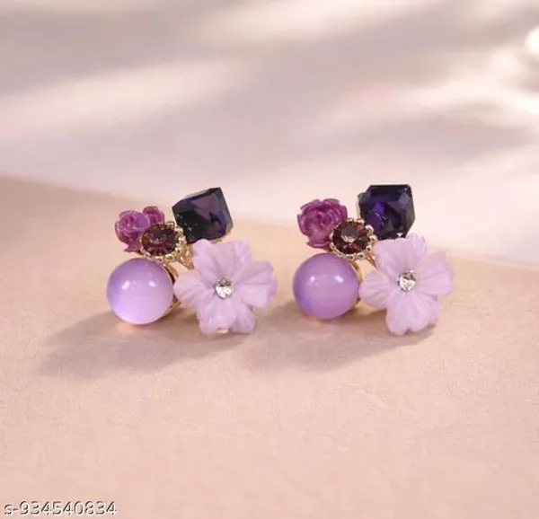 Gold_Alloy_Earrings_For_Women