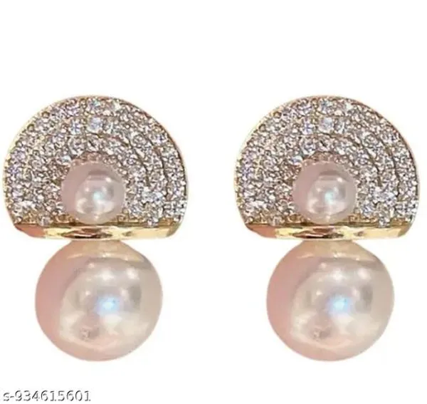 Gold_Alloy_Earrings_For_Women