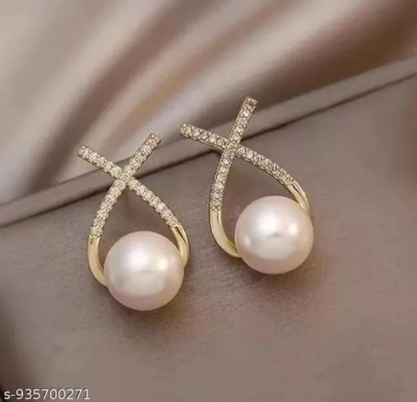 Gold_Alloy_Earrings_For_Women