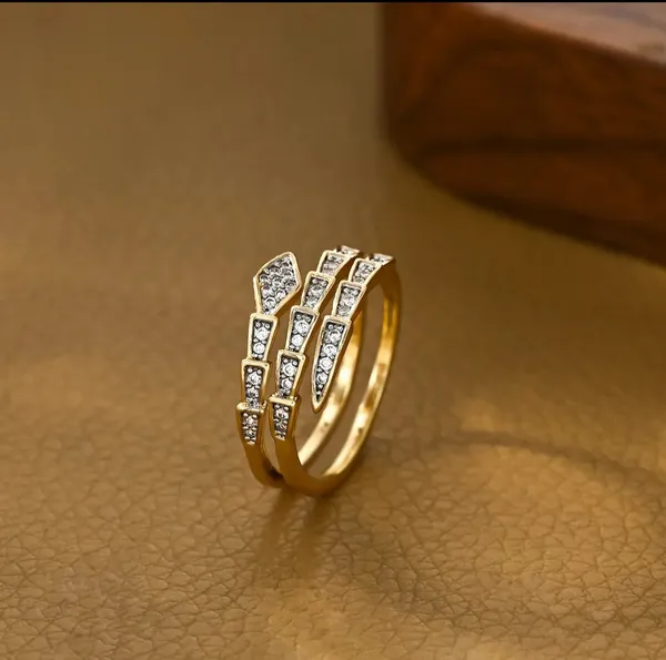 Gold_Alloy_Rings_For_Women