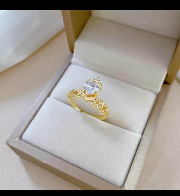 Gold_Alloy_Rings_For_Women