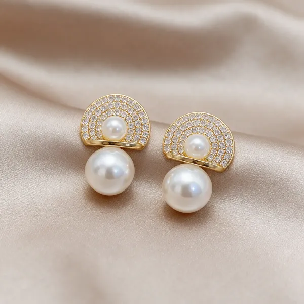Gold_Alloy_Earrings_For_Women