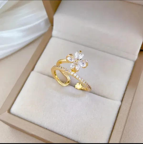 Gold_Alloy_Rings_For_Women