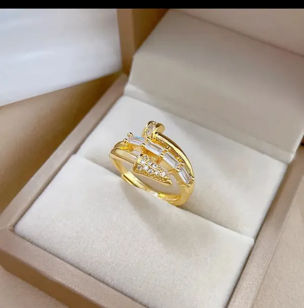Gold_Alloy_Rings_For_Women