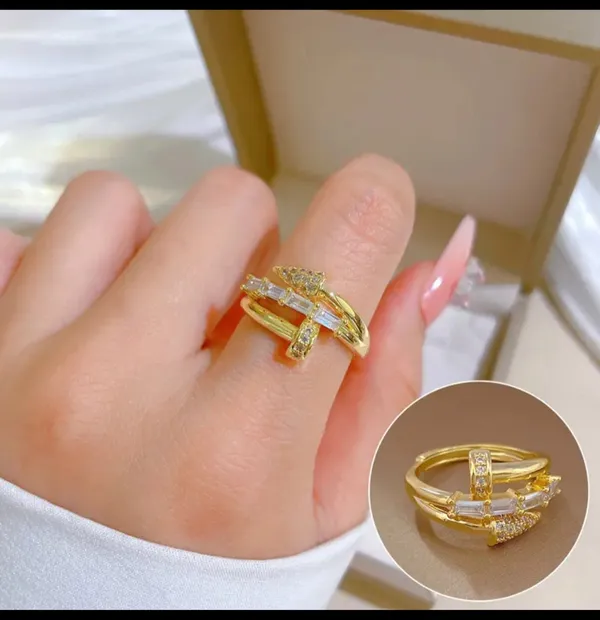 Gold_Alloy_Rings_For_Women