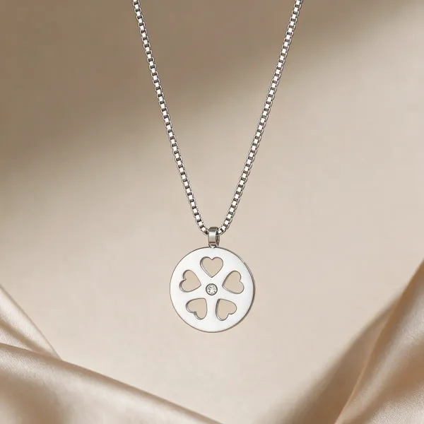 Silver_Alloy_Pendant_Necklace_For_Women