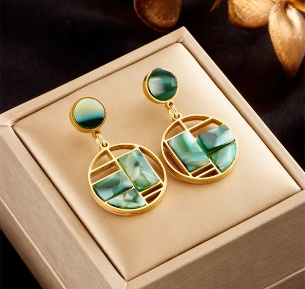 Elegant_Green_Marble_Stone_Gold_Tone_Geometric_Round_Drop_Earrings_For_Women_Stylish_Statement_Jewellery_For_Party_Festive_Wedding_And_Everyday_Wear