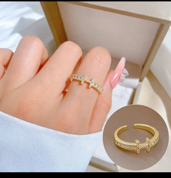 Gold_Alloy_Rings_For_Women
